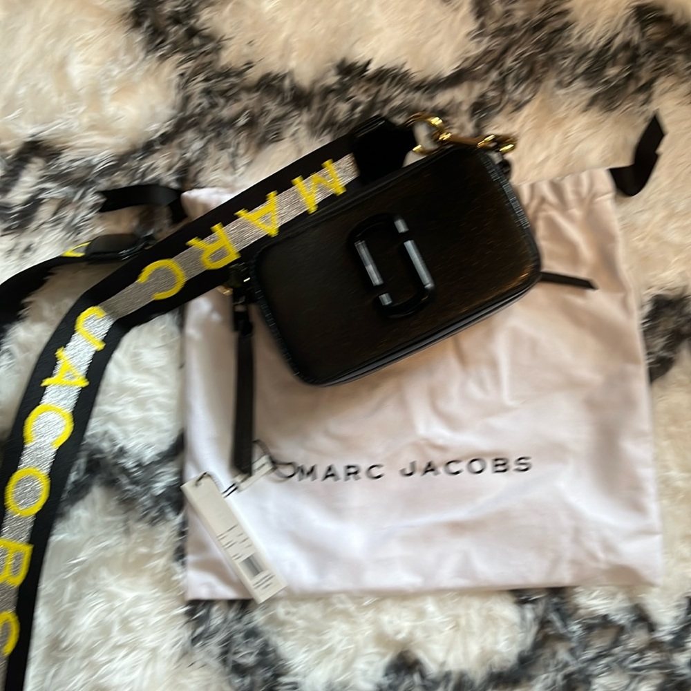 Marc Jacob’s Snapshot in Black